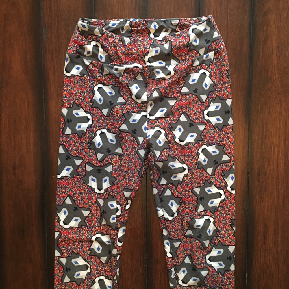 Lularoe Wolf Leggings OS - Picture 2 of 4