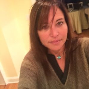 Meet your Posher, Ana