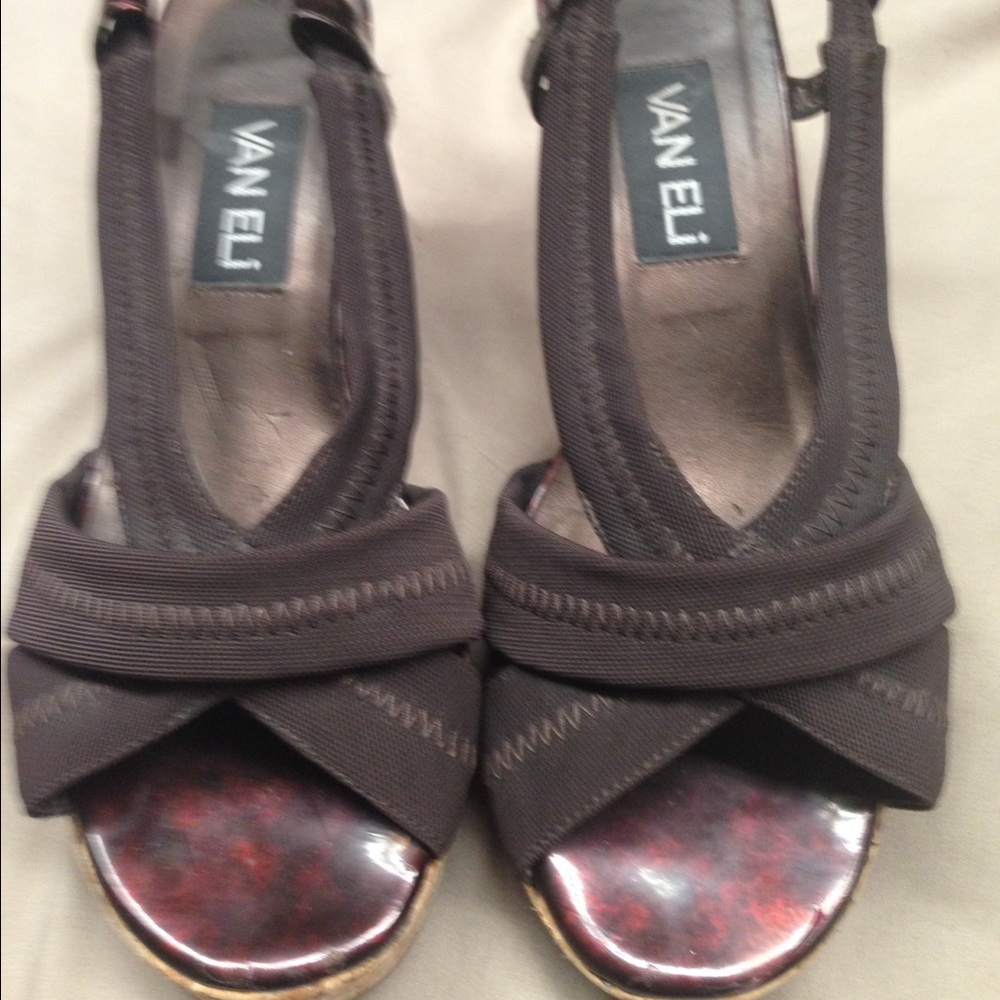 Vaneli brown wedge shoes size 6.5
