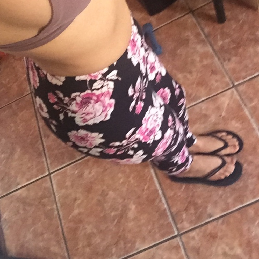 FLORAL PRINT BRUSH POLY LEGGING - Picture 4 of 7