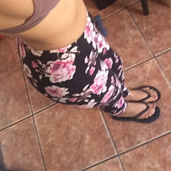 FLORAL PRINT BRUSH POLY LEGGING - Picture 4 of 7