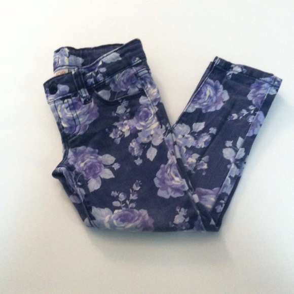Floral Joe Fresh Jeans - Picture 1 of 5