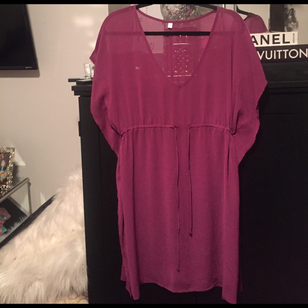 Woman's cover up dress size medium/ large