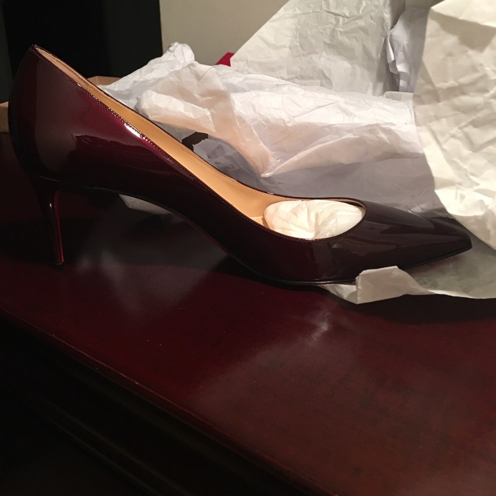 New Christian Louboutin Decollette