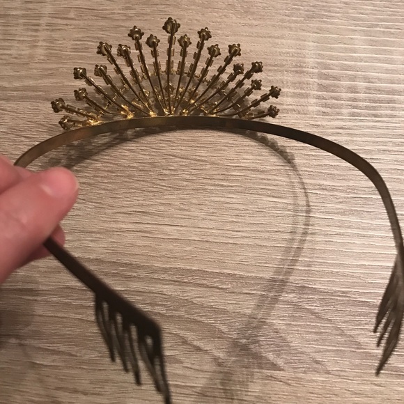 ? Vintage Inspired Gold Tiara ? main image 4