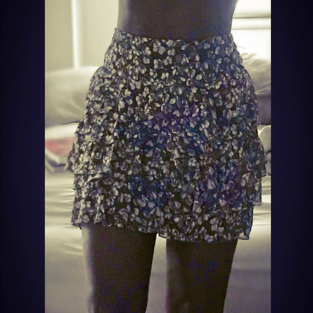 LOFT High-Waisted Floral Mini Skirt!🌺