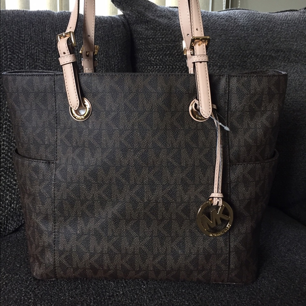 💯 % Authentic Tote Michael Kors
