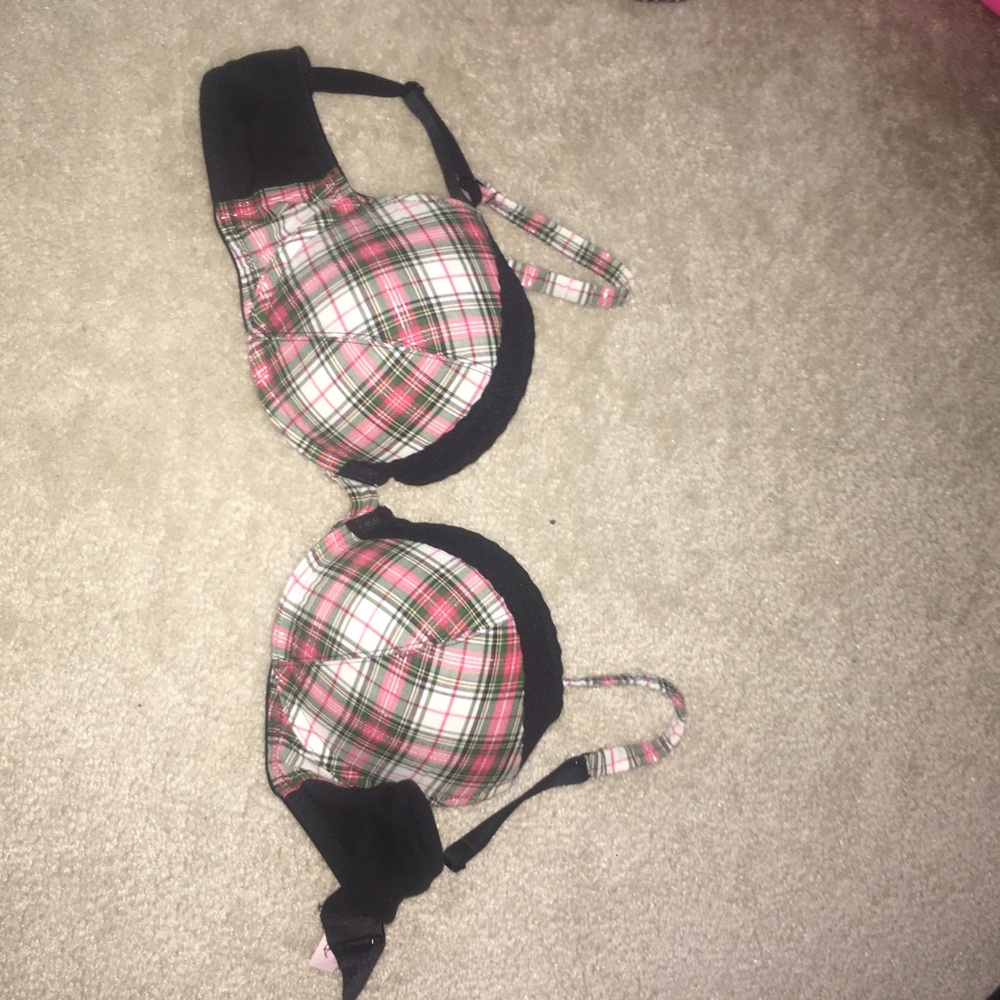 Victoria's Secret 36C bra