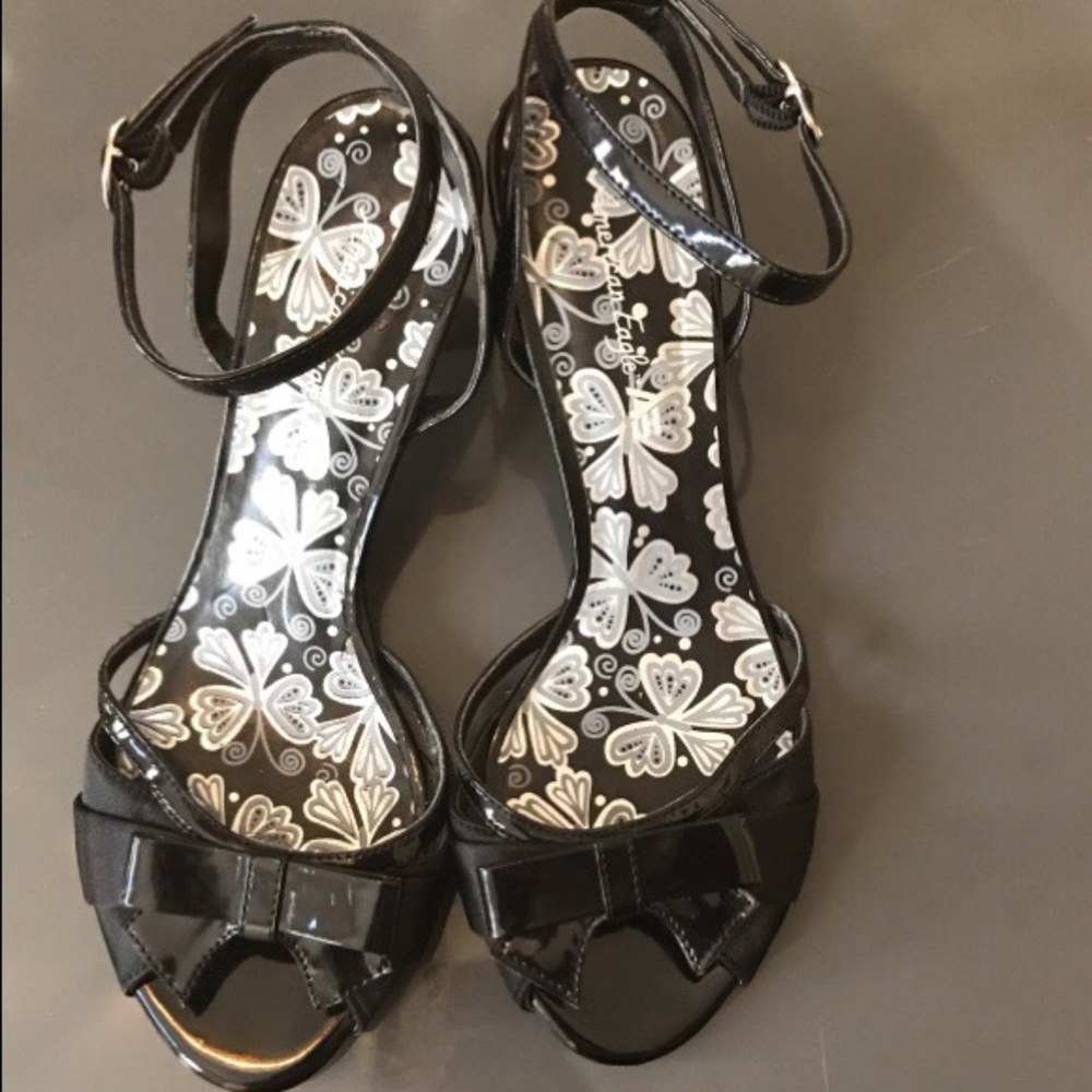 women's black peep toe ankle strap heeled sandals