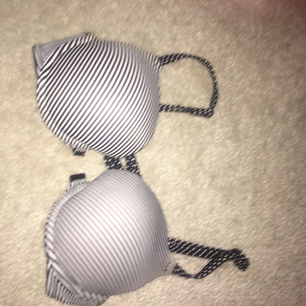 Victoria's Secret Front Clip Bra