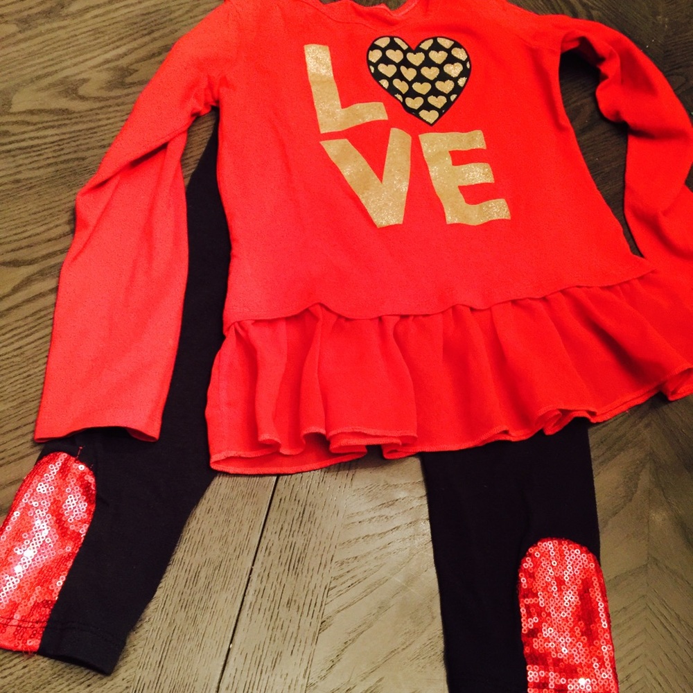 Girls Red and Gold outfit.