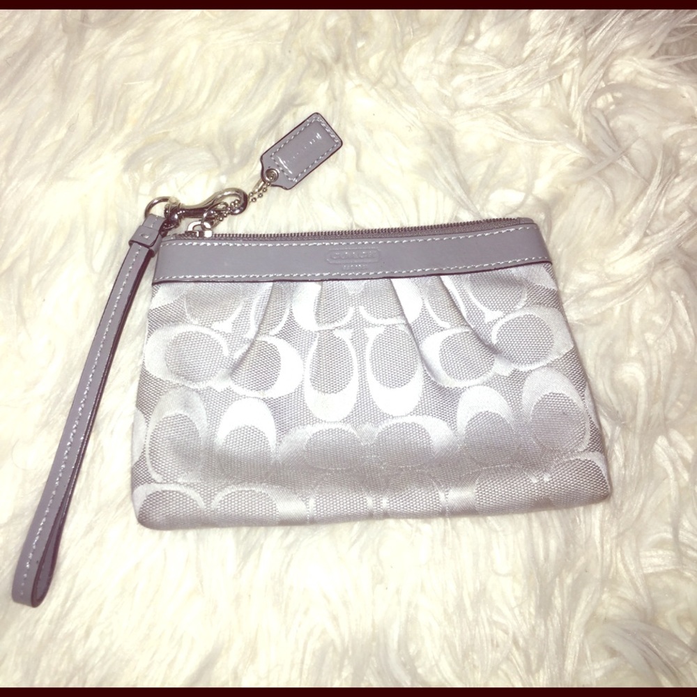 ❌FINAL PRICE❌ Beautiful Coach Wristlet