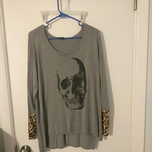 Torrid light sweat shirt skull size 1 xl leopard