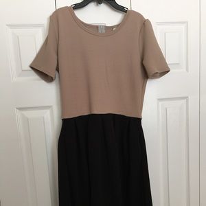 Medium Lularoe Amelia