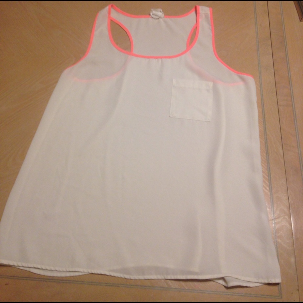 One Clothing Brand Chiffon Material Tank Top
