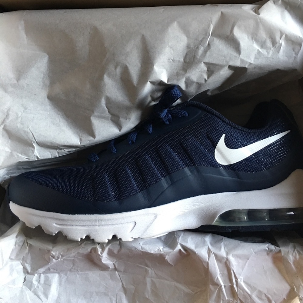 Air max invigor  9.5 blue