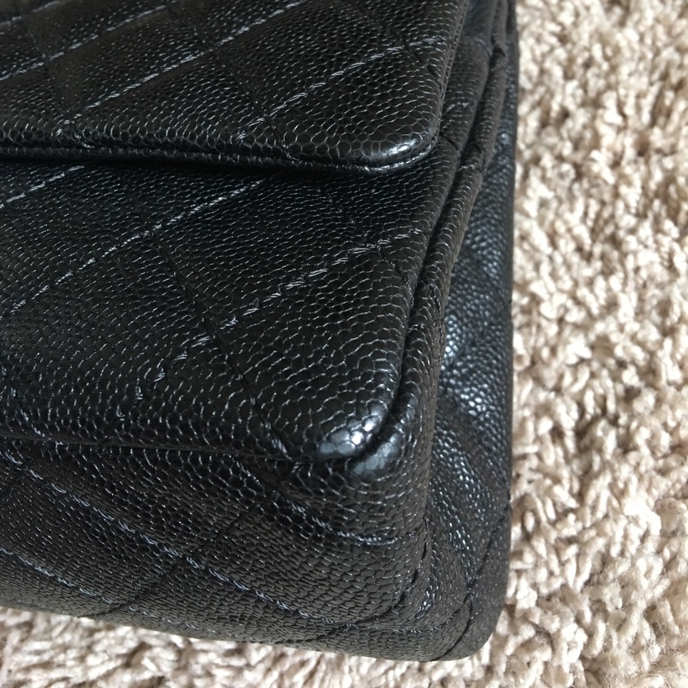 ❌SOLD❌ Authentic Chanel Reissue 2.55 Size 226 - Picture 5 of 8