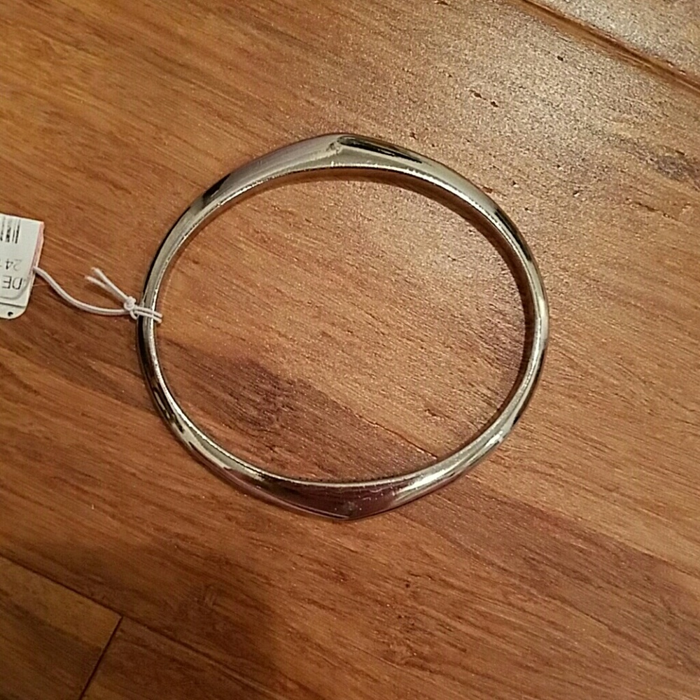 BCBGeneration Silver bangle