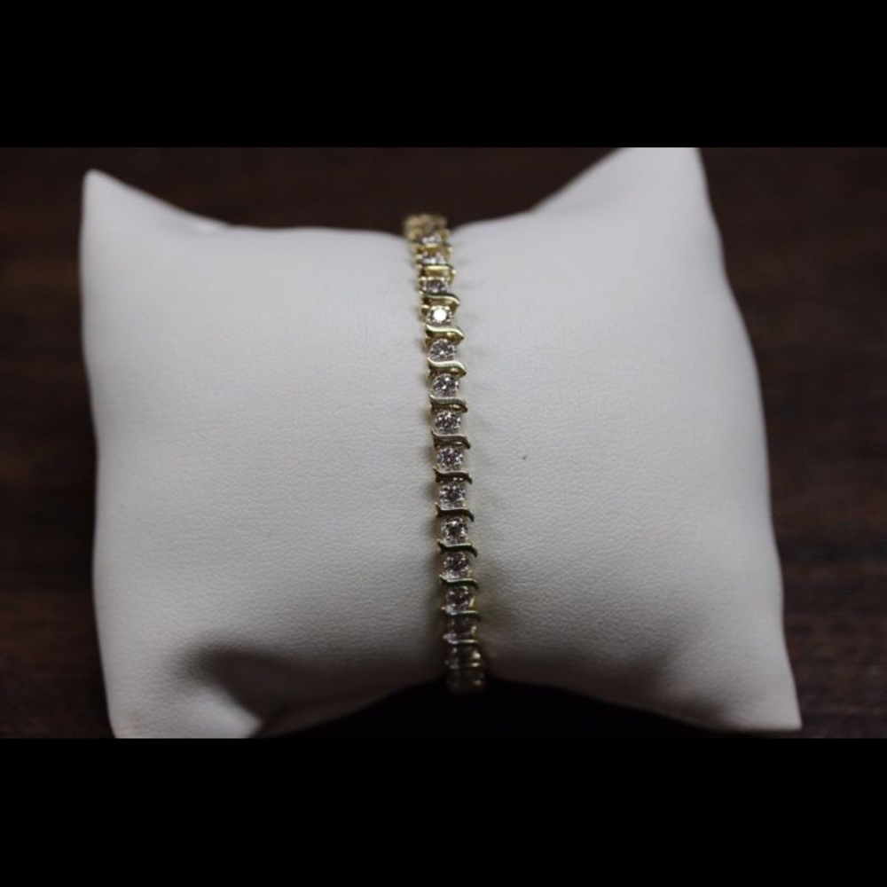 Tennis Bracelet 14K Yellow Gold Round Diamonds