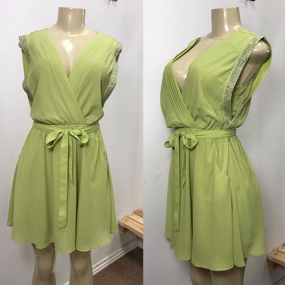 Very J lime green Dress - Picture 2 of 4