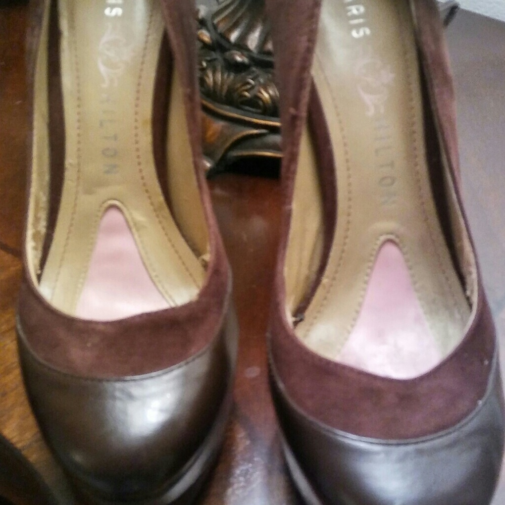 Shoes - Picture 2 of 6