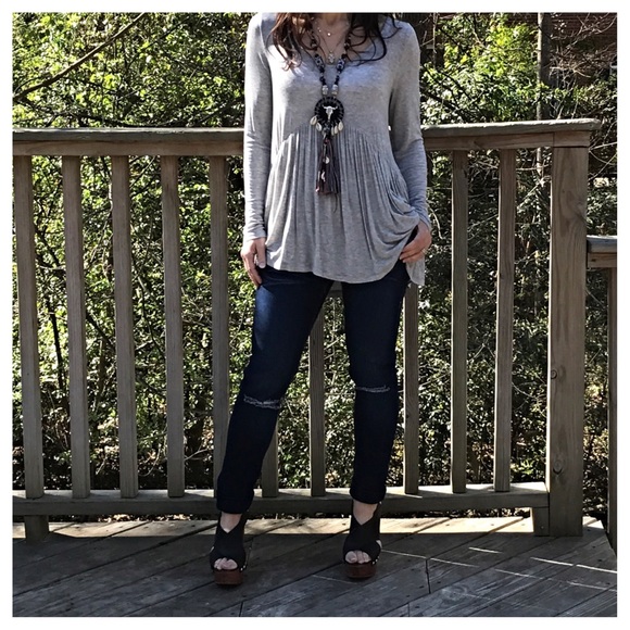 🆕 gathered style baby doll top - Picture 3 of 6