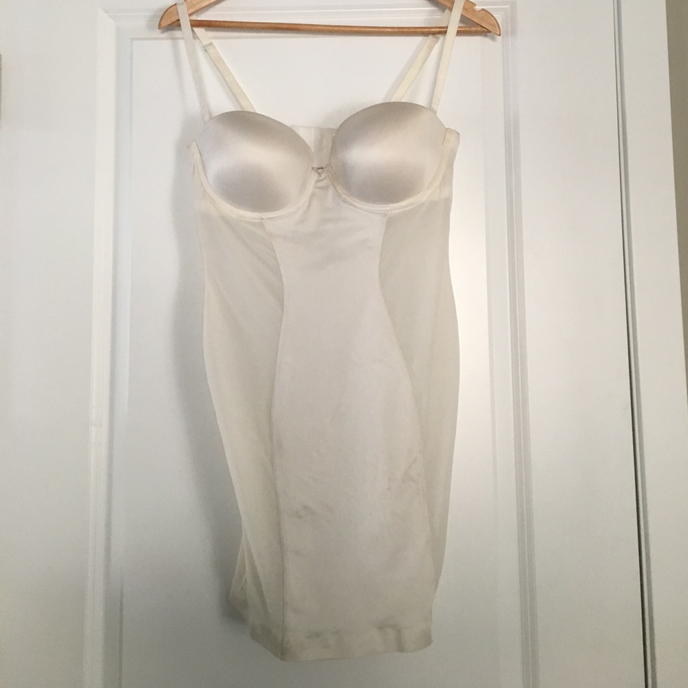 Victoria's Secret Shapewear, 36C