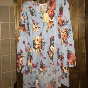 Blue Pepper floral top