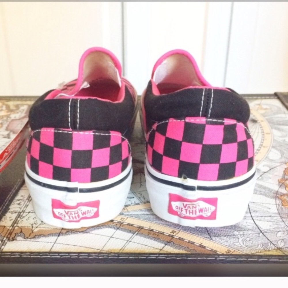 Back in 🚨🆕 Vans off the wall checker sneakers - Picture 4 of 5