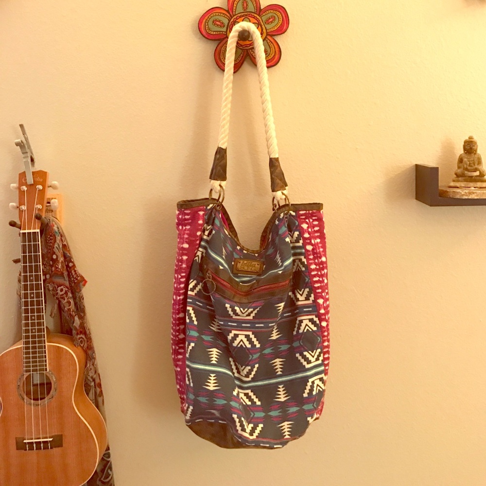 Tribal/tie dye Billabong hobo bag