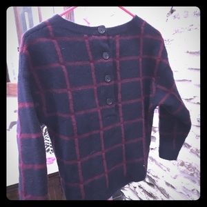 Crop top sweater for that sweater weather😌