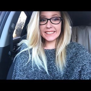 Meet your Posher, Rebecca