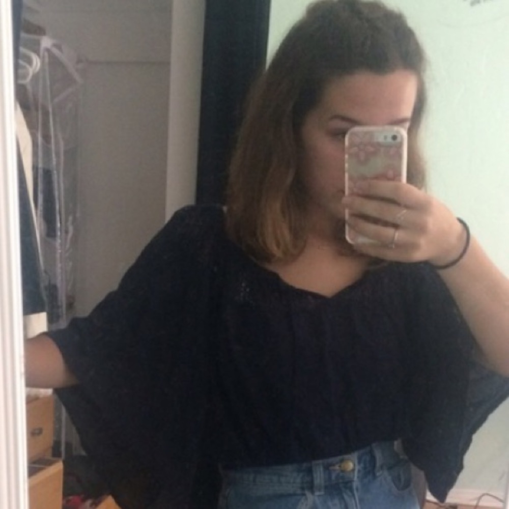 lace crop top