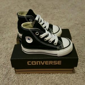 Baby hightops converse Baby size 4