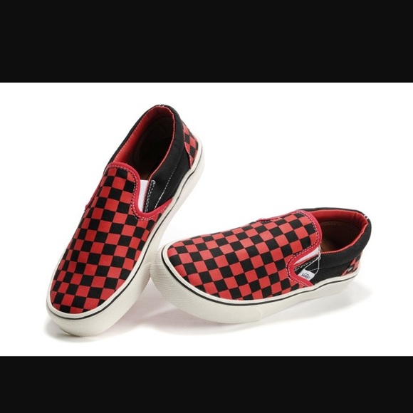 Vans checkerboard slip ons - Picture 2 of 4