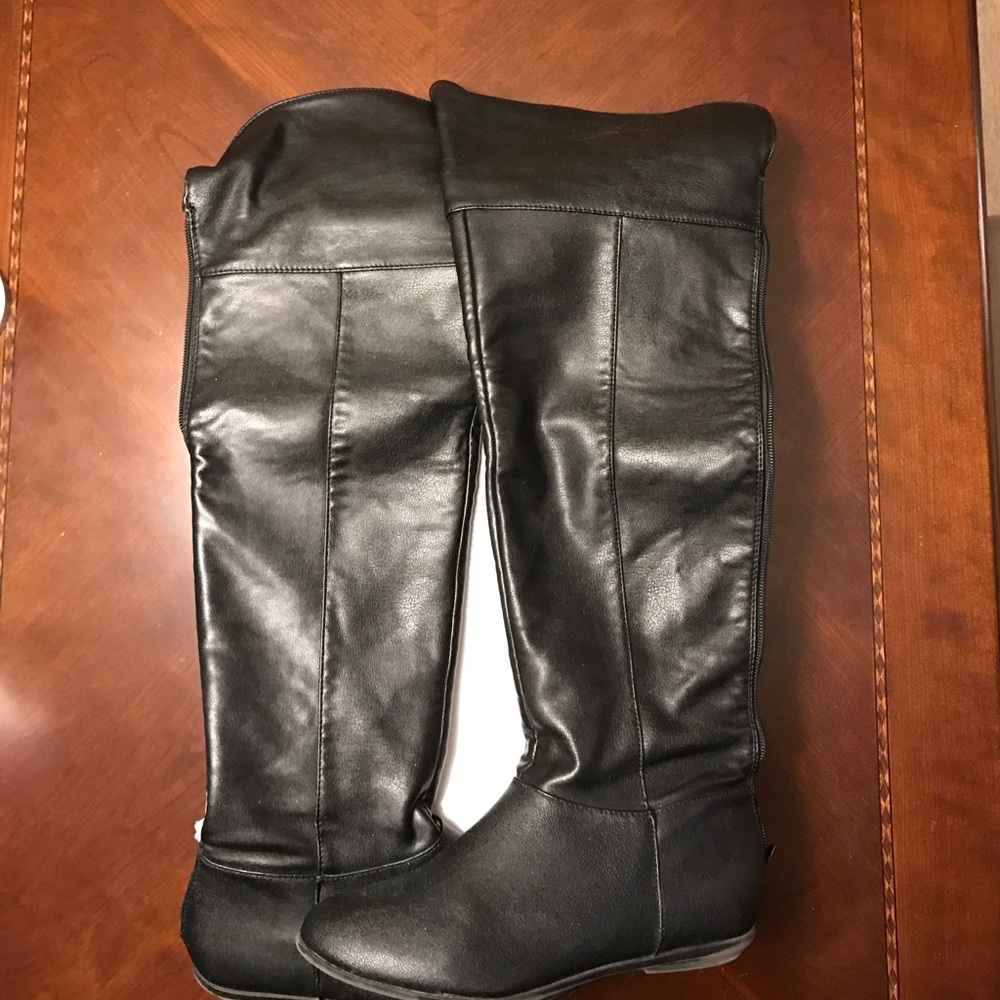 Excellent condition Aldo over the knee boots