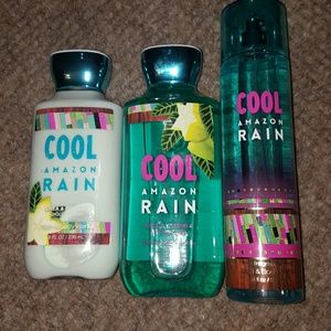 Bath and body works  cool amazon rain set