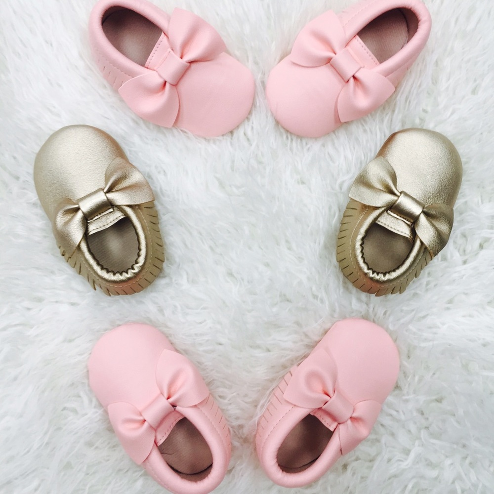 ️️SOLD BRAND NEW BABY MOCCASINS