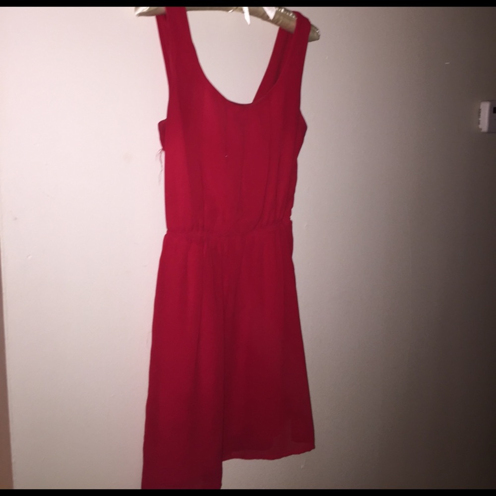 Red Dress! - Picture 4 of 8