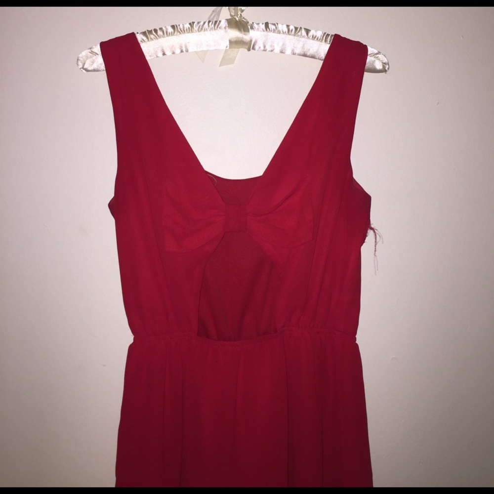Red Dress! - Picture 2 of 8