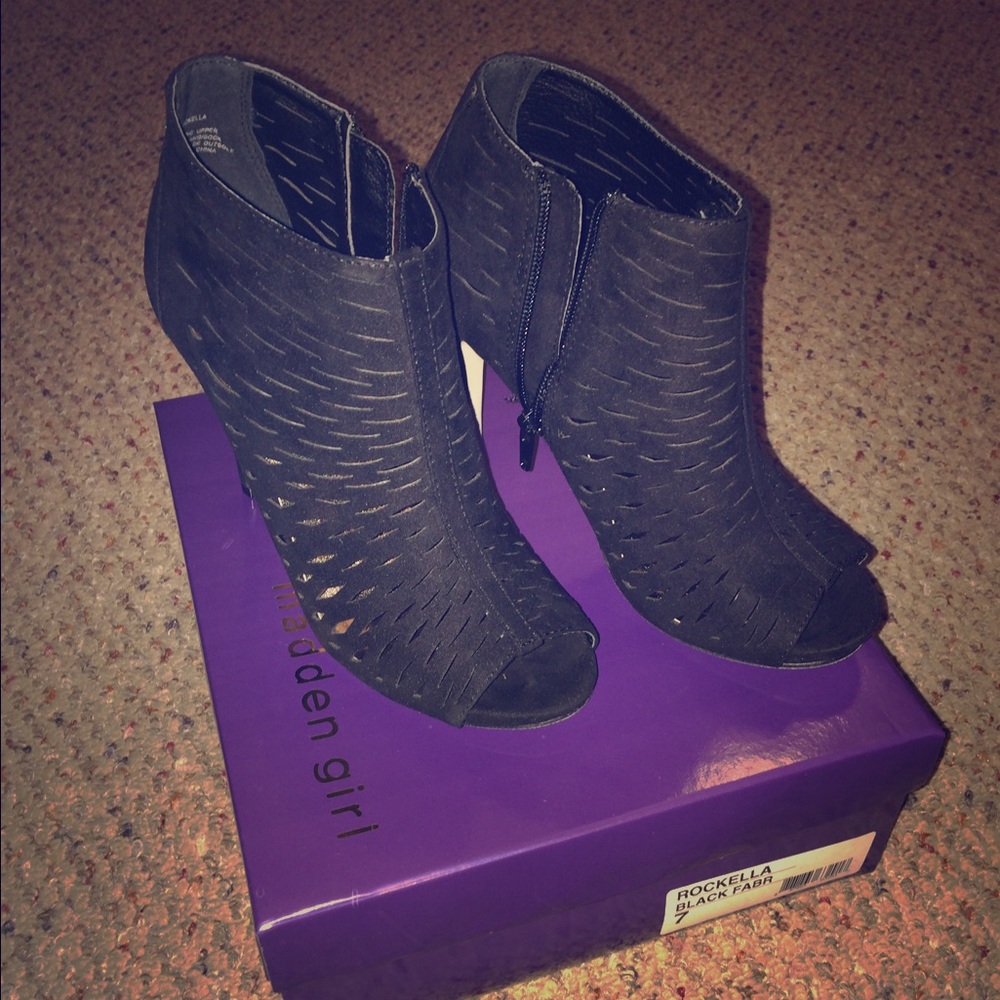 💥Brand New Madden Girl Black Heels