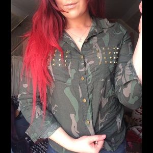 Button up camo flannel with gold studded breast