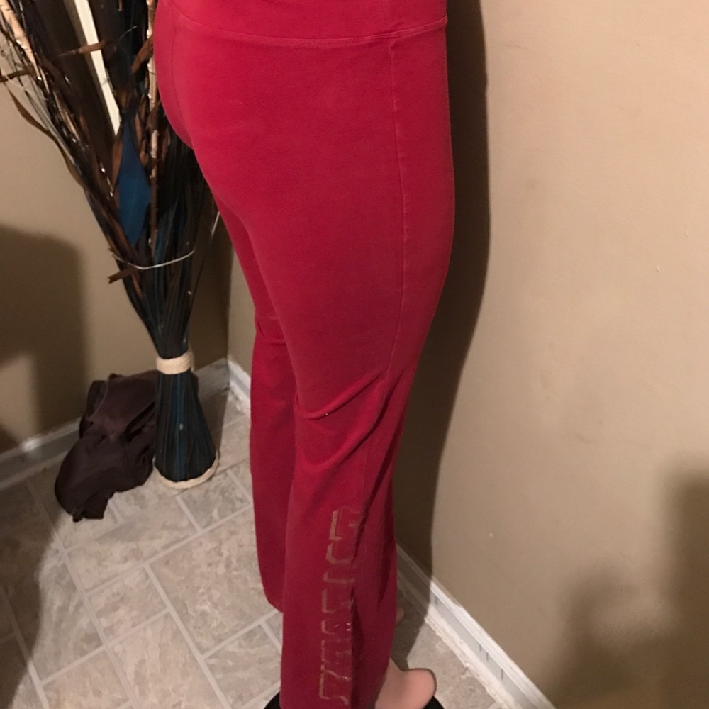 PINK - Picture 3 of 4