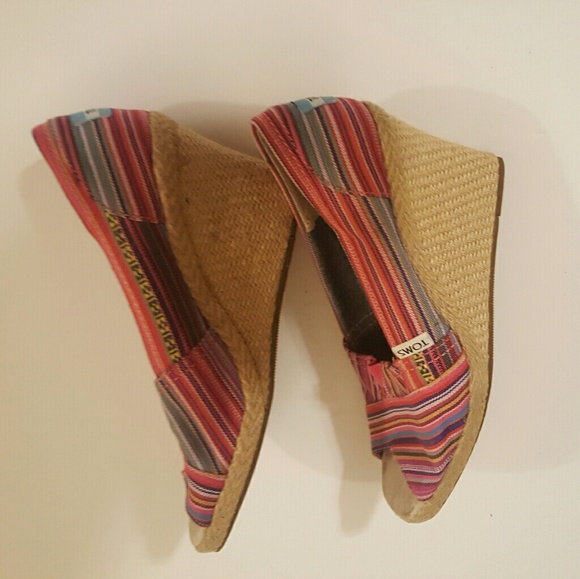 TOMS Shoes - Toms Striped Wedge Sandals