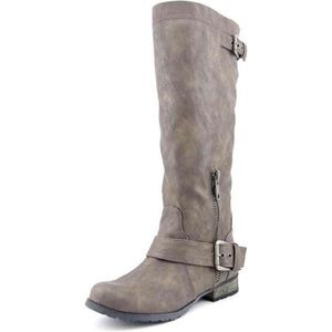 Brand new Carlos Boots