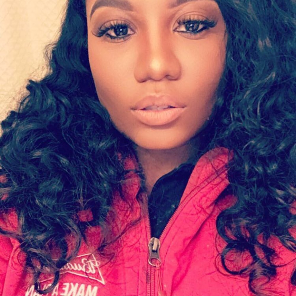 Meet your Posher, Simone