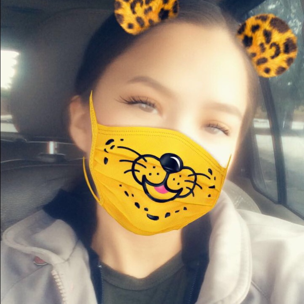 Meet your Posher, Faith