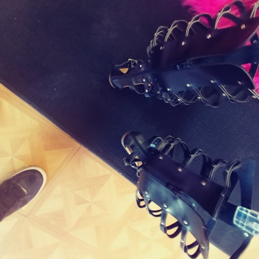 Shoes - Picture 2 of 2