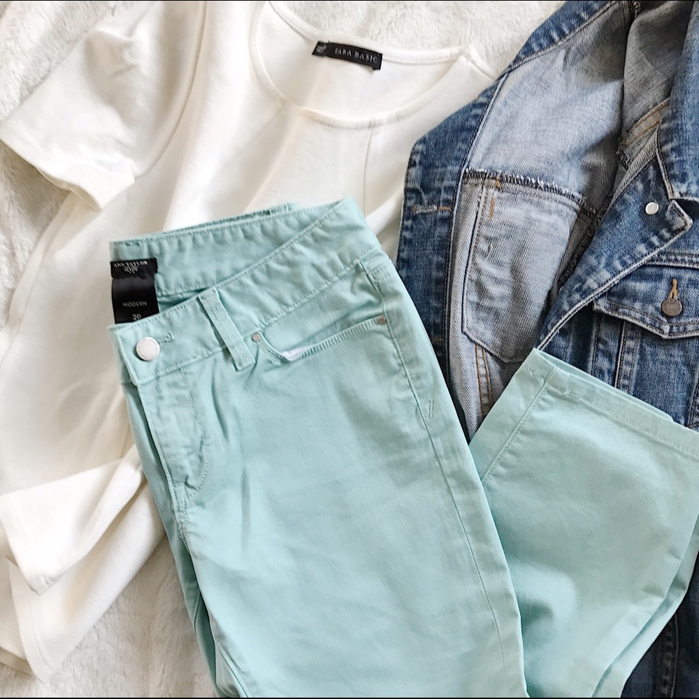 ANN TAYLOR skinny cropped jeans