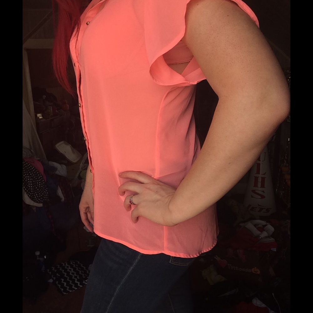 Pink button down shirt - Picture 3 of 4